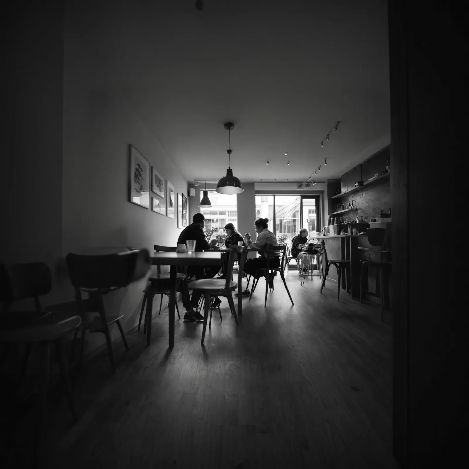 A network of writing notes suggesting the difference between a general knowledge graph and a workspace already shaped around a novel.